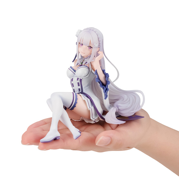 Re:Zero − Starting Life in Another World의 히라 EMILIA